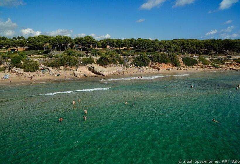 هتل Camping & Resort Sangulí Salou