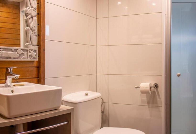 هتل Camping & Resort Sangulí Salou