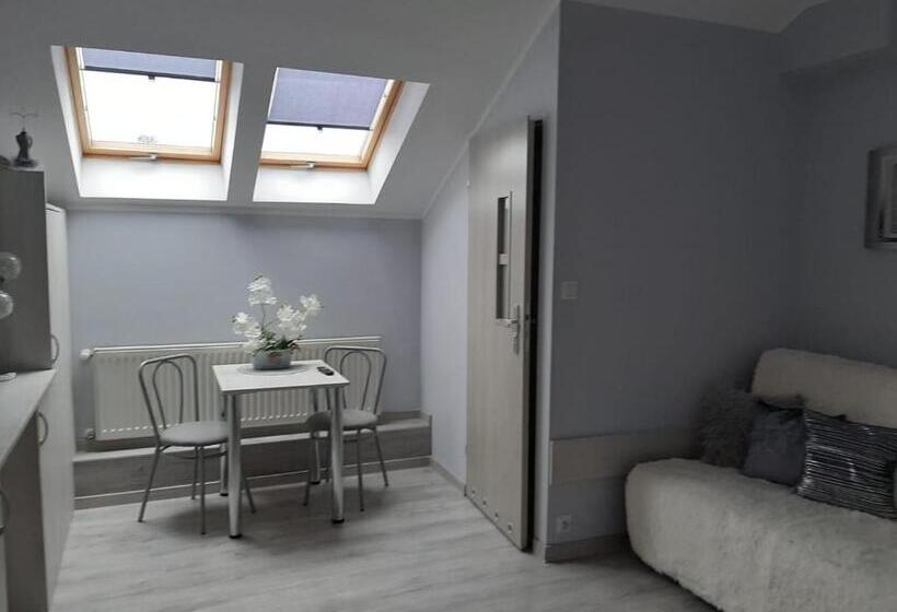 Pokoje Gościnne Biura Turystycznego Kris