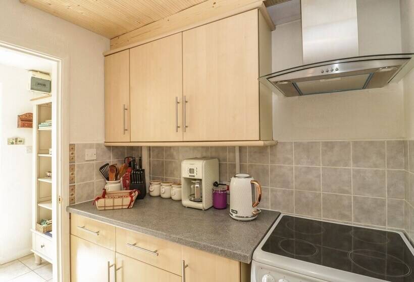 Relaxing Studio   Sauna   Luxe Bed   Pet Friendly