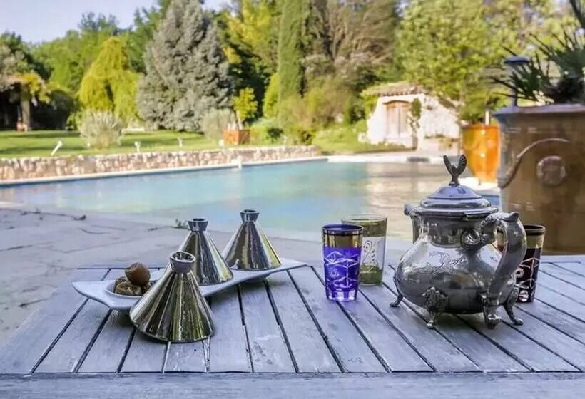 צימר Mas Au Coeur De La Provence   Chambres D Hotes