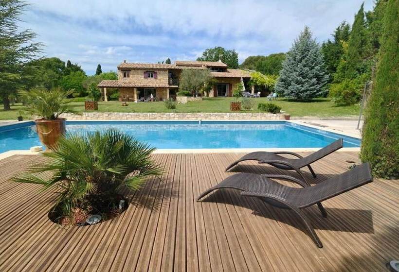 צימר Mas Au Coeur De La Provence   Chambres D Hotes