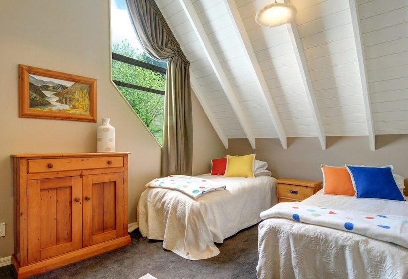 בית מלון כפרי Mountain View Lodge
