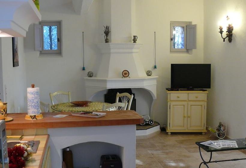 Les Bastides De L'auviduery