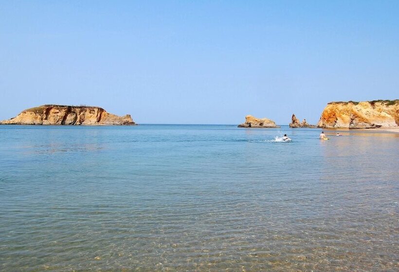 住所  Résidence Les Iles