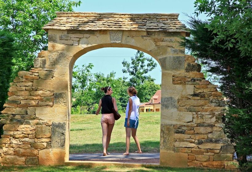 渡假胜地  Combas Village De Gites