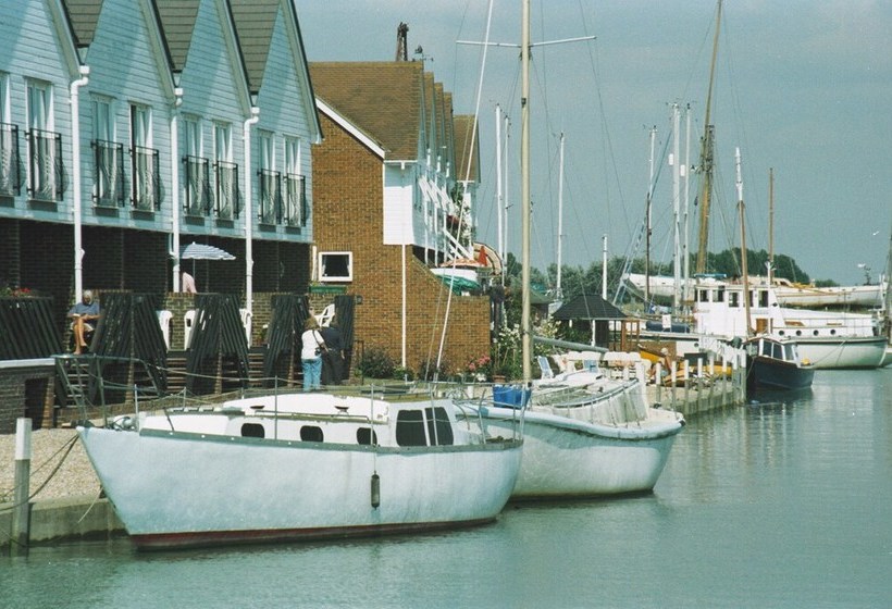 16 The Boathouse, Rye
