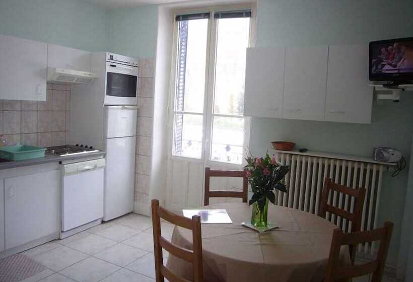 Aux Studios Du Parc