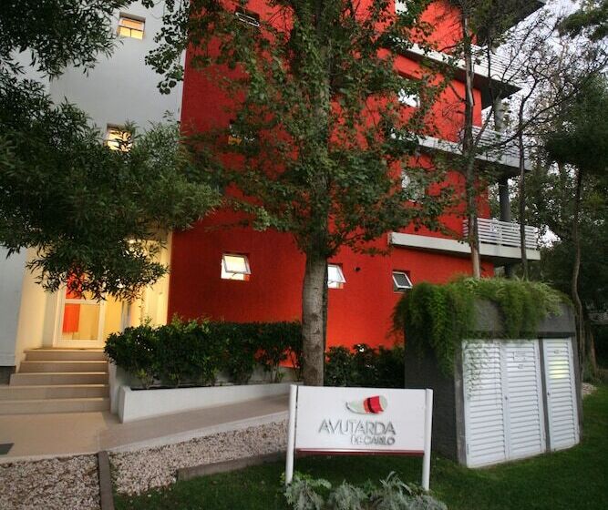 Avutarda De Carilo