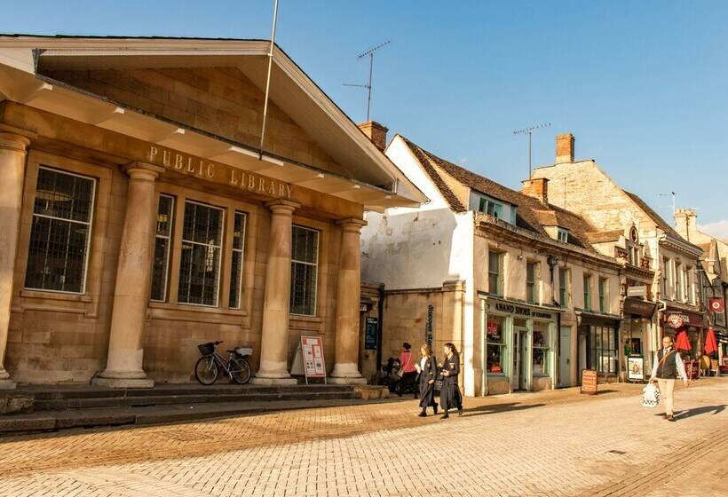 مبيت وإفطار Central Stamford Townhouse