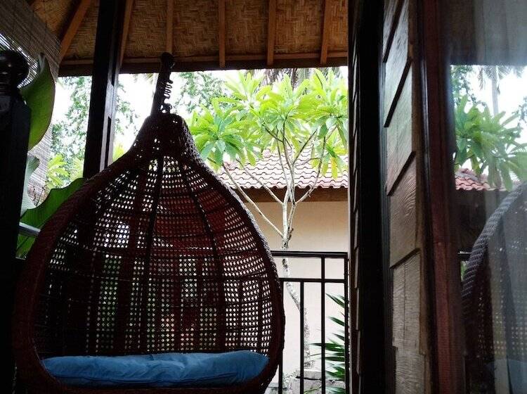 تختخواب و صبحانه Zifa Kuta Lombok