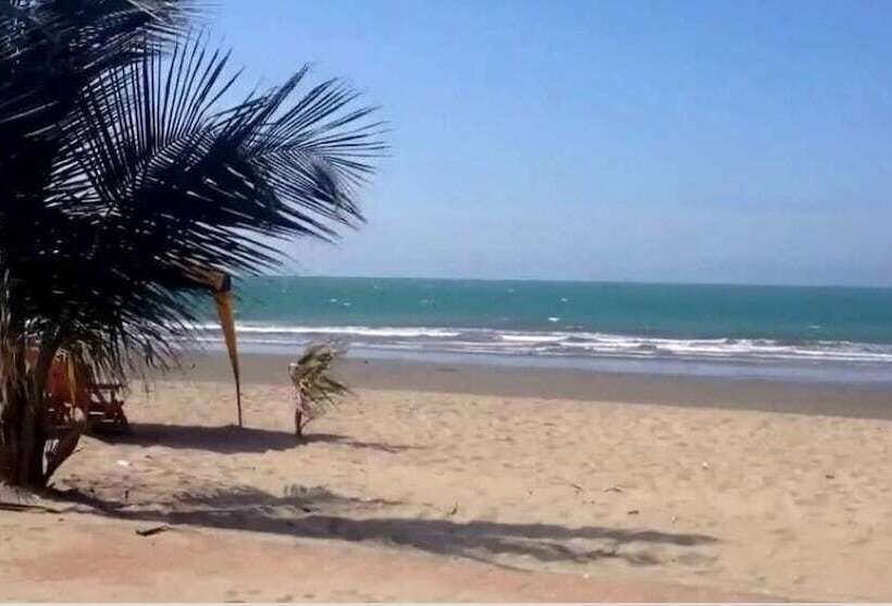 هتل Cabañas Cordelia Tonsupa