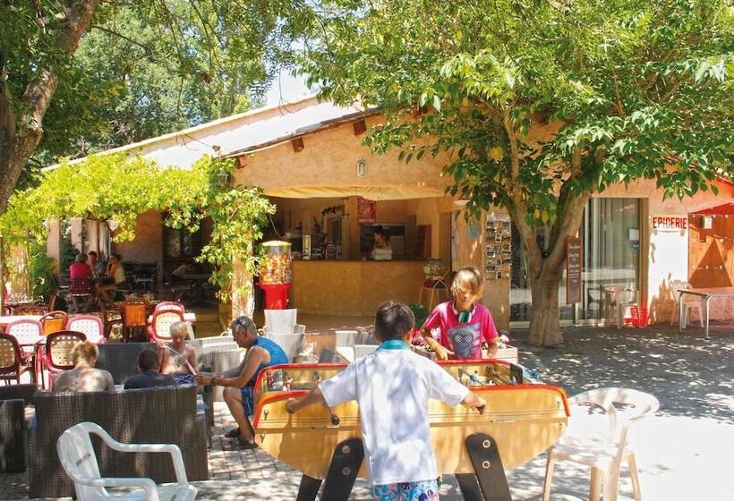 Отель Camping Domaine De Chanteraine
