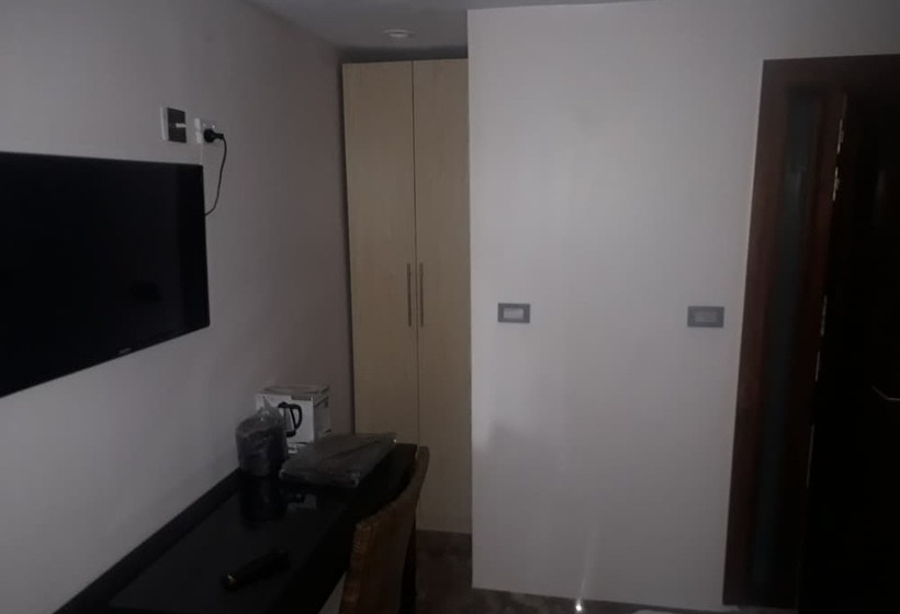 هتل The President