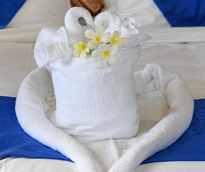 هتل The President