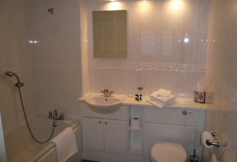 ホテル Urban Abode