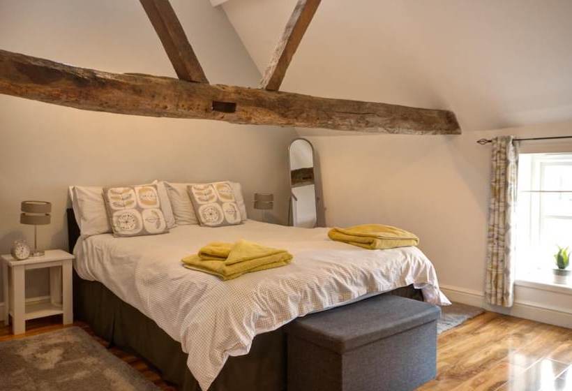 Theoc Cottage In Historic Tewkesbury