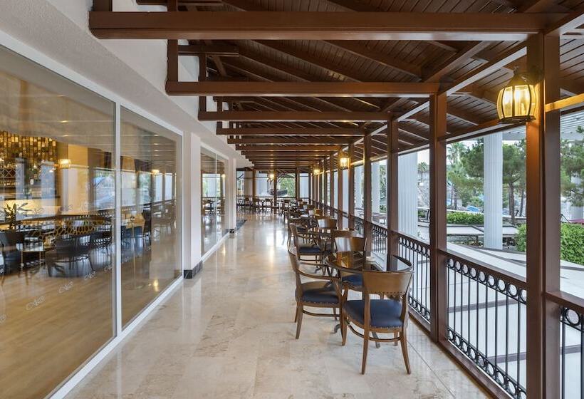 هتل Dobedan World Palace