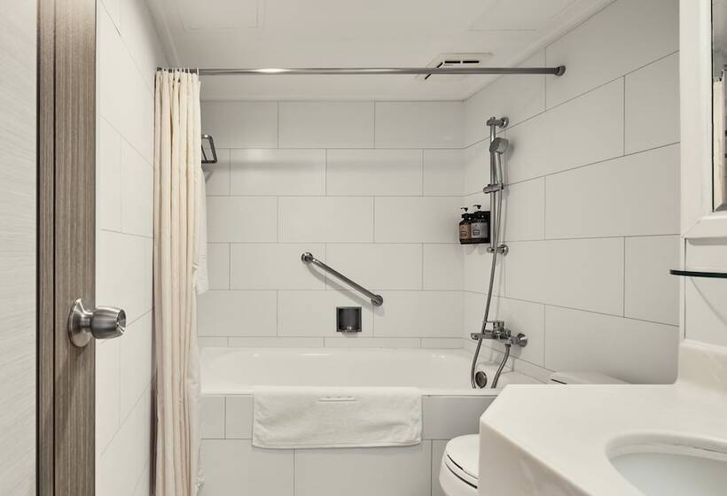 هتل Beach Resort Green Bay