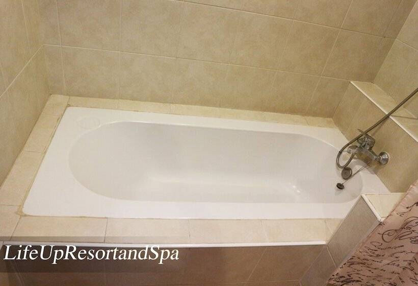 هتل Life Up Resort And Spa