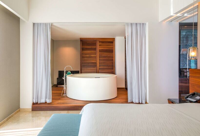 هتل Live Aqua Beach Resort Cancun