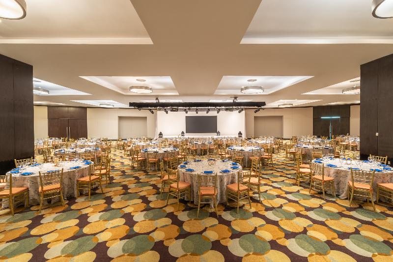 هتل Live Aqua Beach Resort Cancun