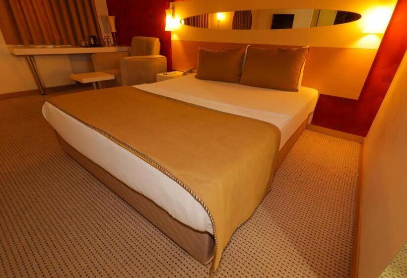 هتل Lycus River Thermal