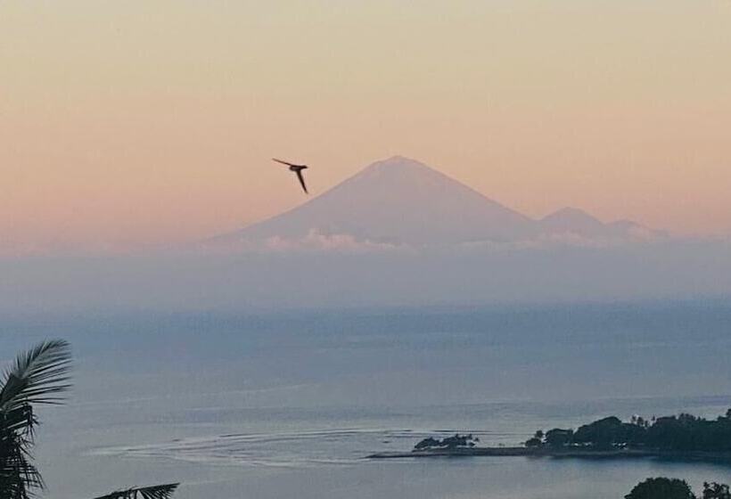 تختخواب و صبحانه Villa Senja Lombok