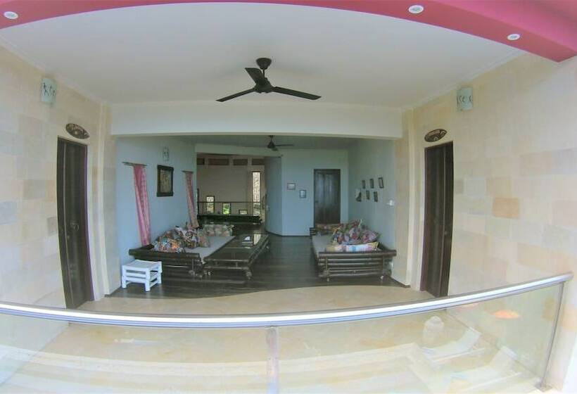 تختخواب و صبحانه Villa Senja Lombok