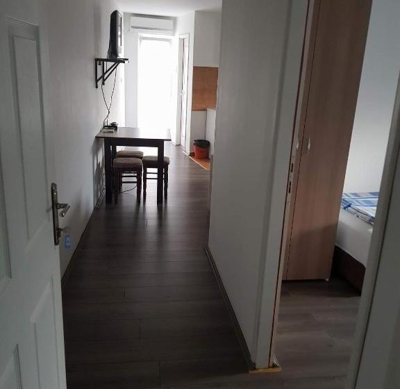 تختخواب و صبحانه Prenociste H2o