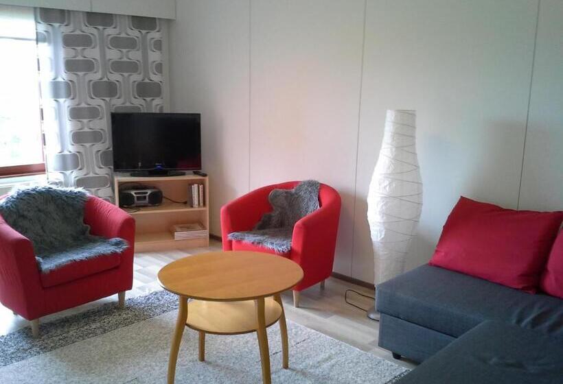 ホテル Karemajat Panorama