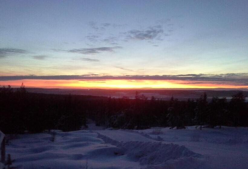 ホテル Karemajat Panorama