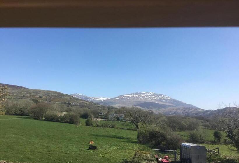 בית מלון כפרי Tyddyn Perthi Farm