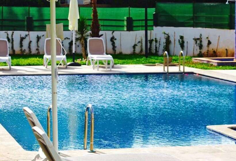 L Escale Suites Résidence Hôtelière By 7av Hotels