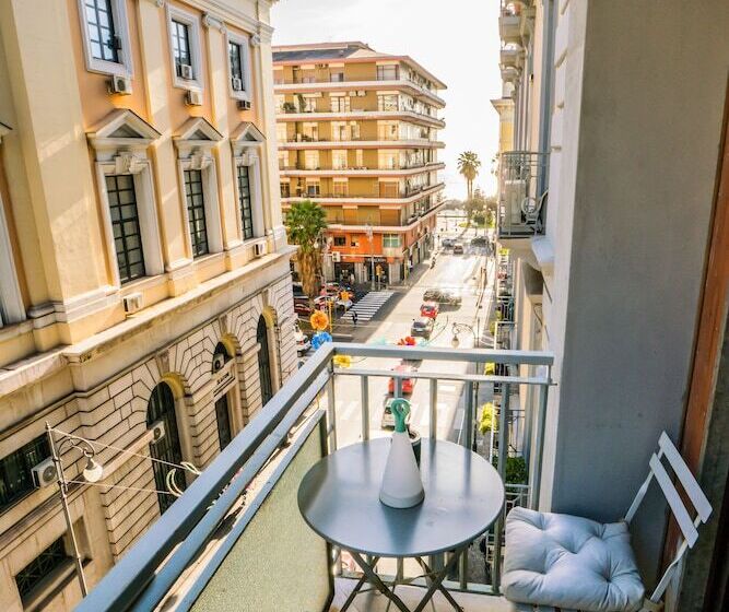 هتل Vinto House Salerno Downtown