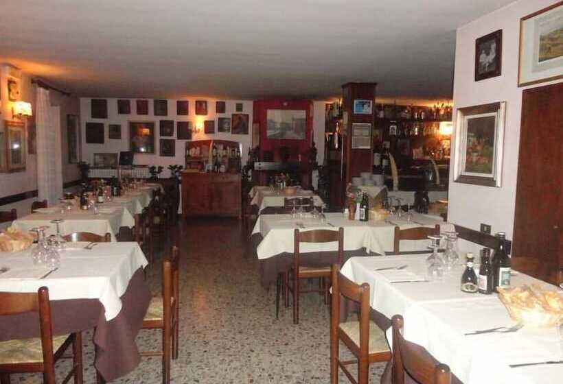 酒店 Albergo Centrale