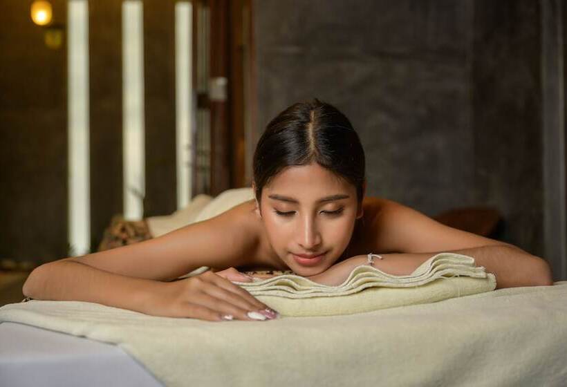 هتل Andamantra Resort And Villa Phuket   Sha Extra Plus