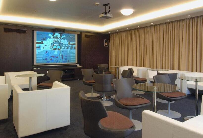 בית מלון כפרי Atrion