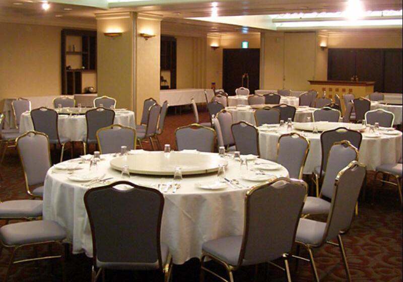 Breezbay Hotel Resort And Spa