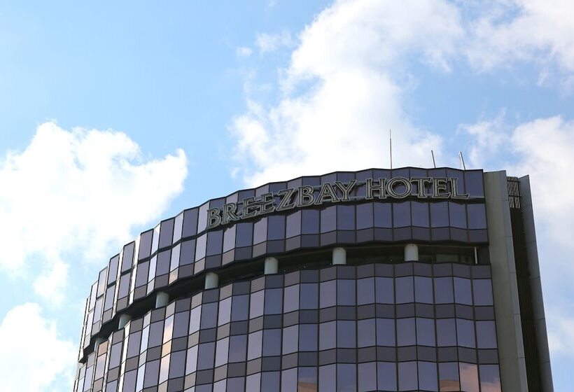 Breezbay Hotel Resort And Spa