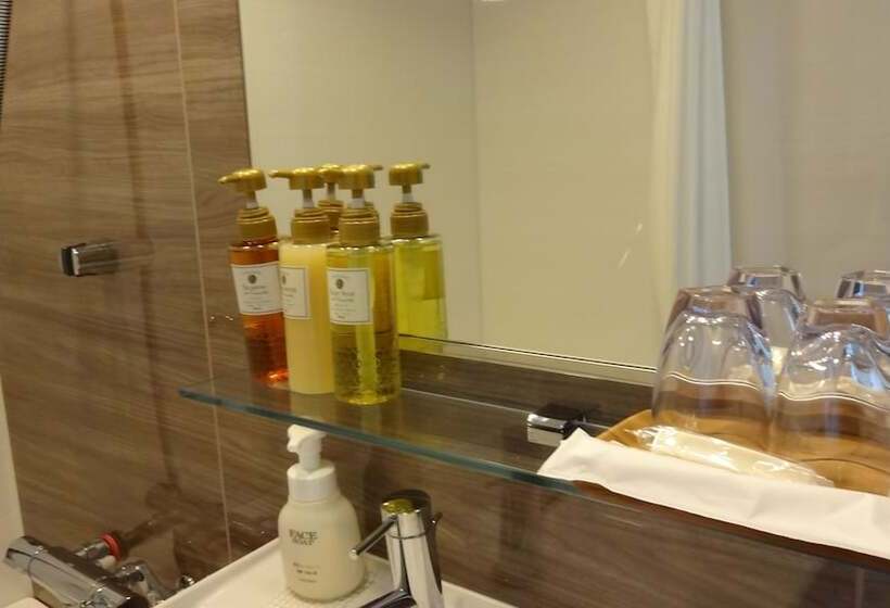 Breezbay Hotel Resort And Spa