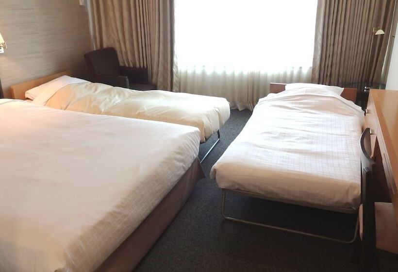 Breezbay Hotel Resort And Spa