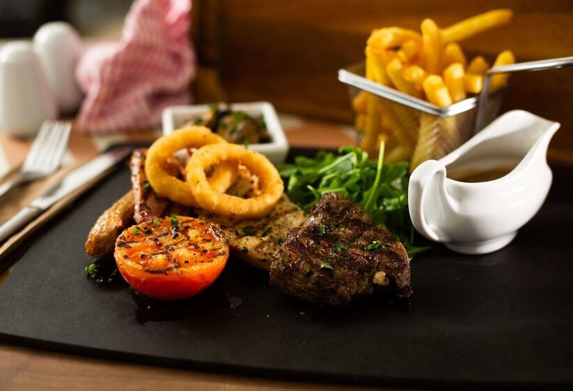 Отель Campanile Leicester