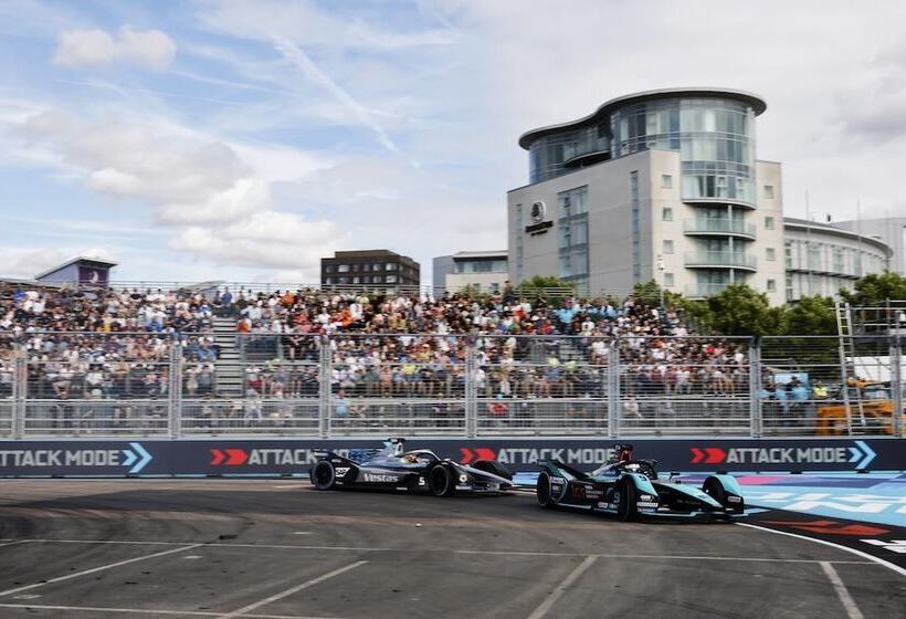 Doubletree By Hilton Hotel London Excel