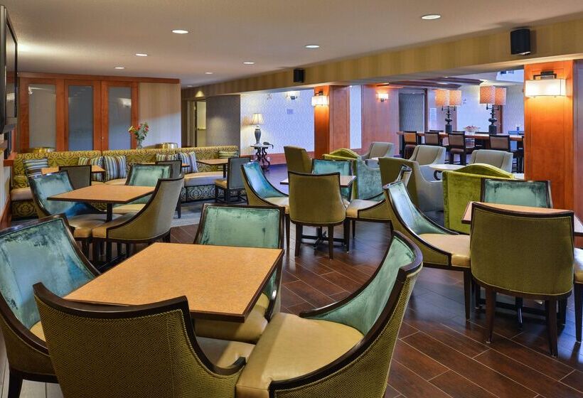 בית מלון כפרי Hampton Inn & Suites By Hilton Calgary  University Northwest