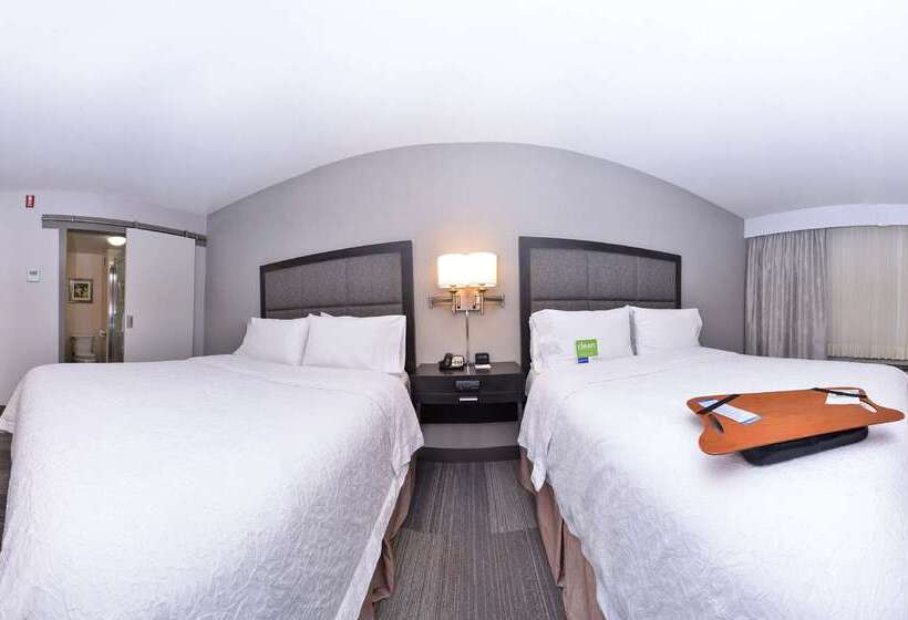 בית מלון כפרי Hampton Inn & Suites By Hilton Calgary  University Northwest