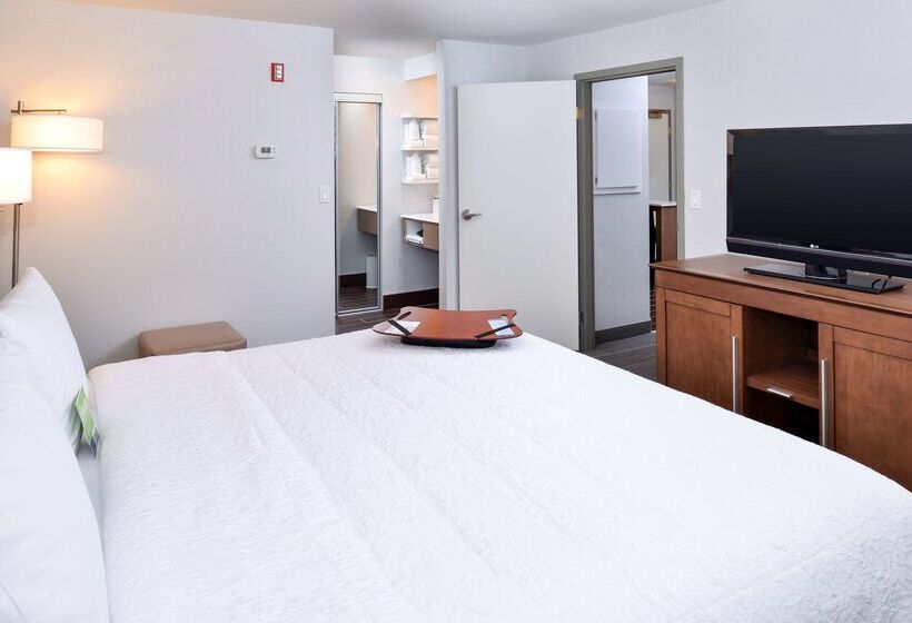 בית מלון כפרי Hampton Inn & Suites By Hilton Calgary  University Northwest
