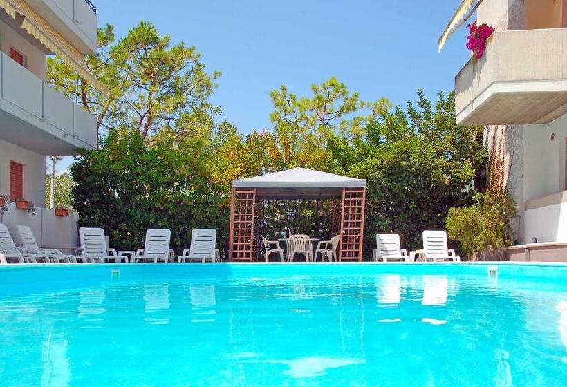 酒店 Holiday Club Residence