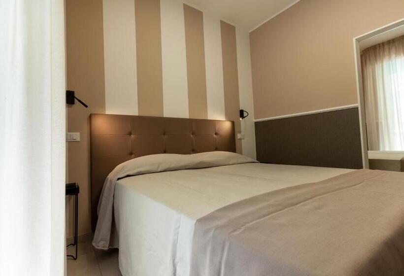 酒店 Holiday Club Residence