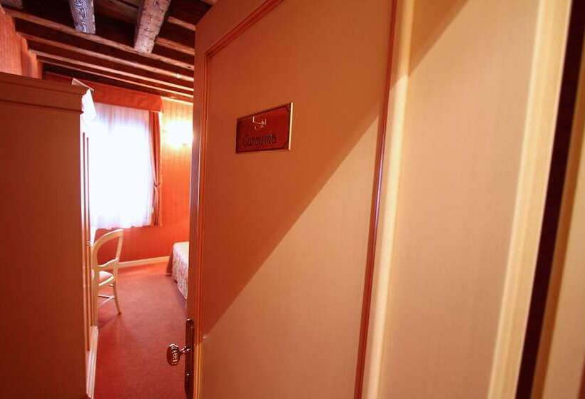 هتل Lanterna Di Marco Polo